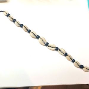 Black shell bead choker